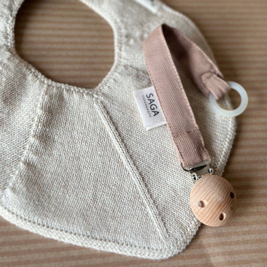 Schnullerclip - Latté - Bio-Baumwolle - Silikonring: 2 x 17 cm Saga Copenhagen      NATURKINDCHEN
