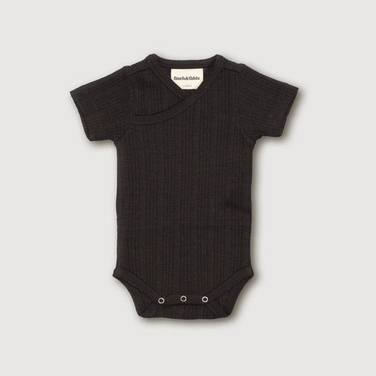 S/S-Bodysuit aus Wolle mit Rippmuster - Storm: 12-18 Monate Finch & Fable      NATURKINDCHEN