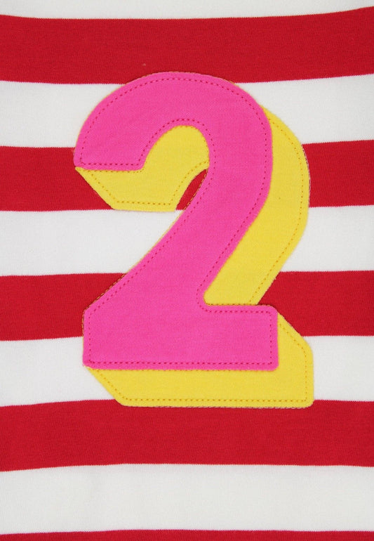 Langärmliges T-Shirt mit zwei organischen Applikationen und roten Streifen: 2-3 Jahre /98 cm Toby Tiger GmbH      NATURKINDCHEN
