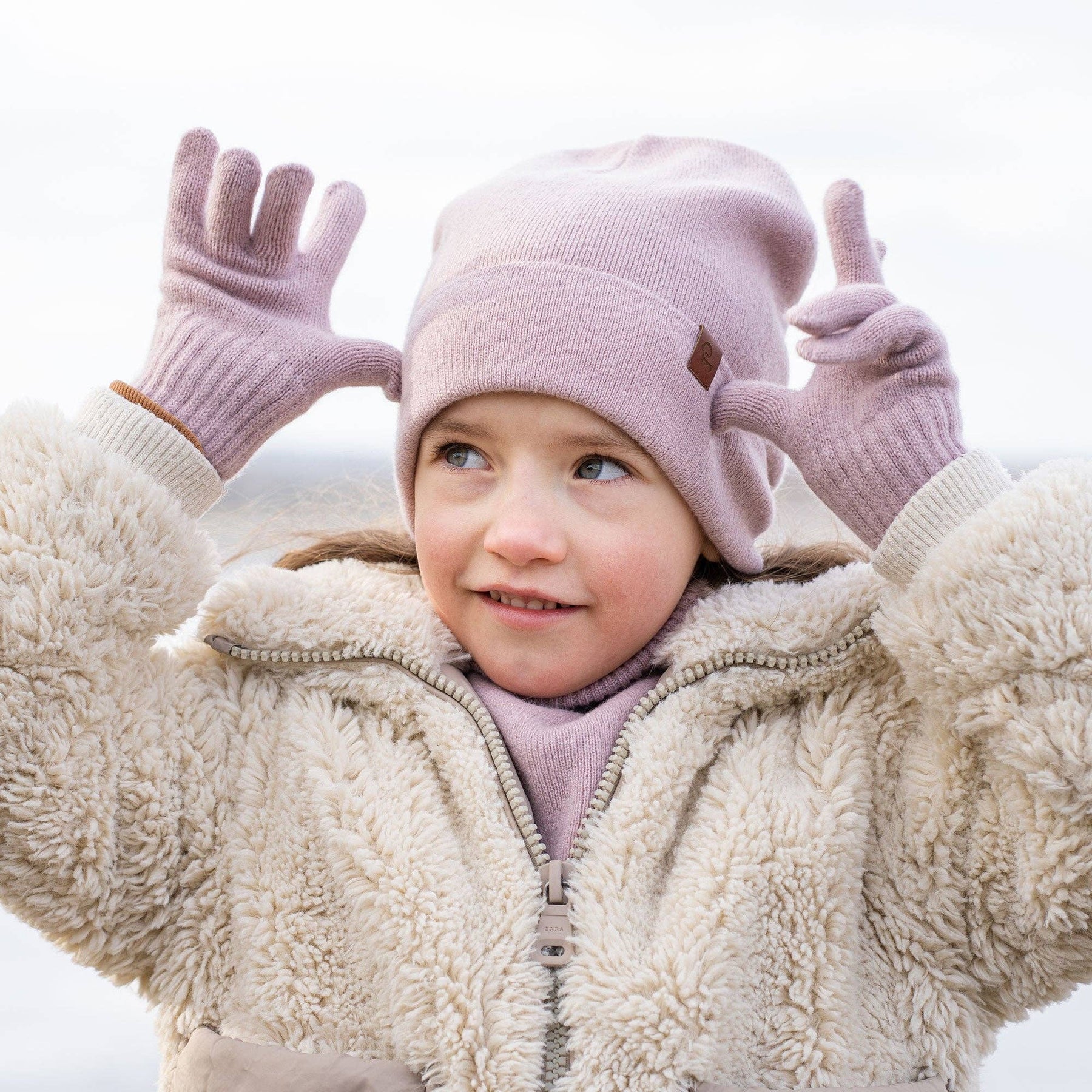 Strickhandschuhe aus Merinowolle und Cashmere für Kinder: Staubig rosa / 7-10 Jahre menique      NATURKINDCHEN