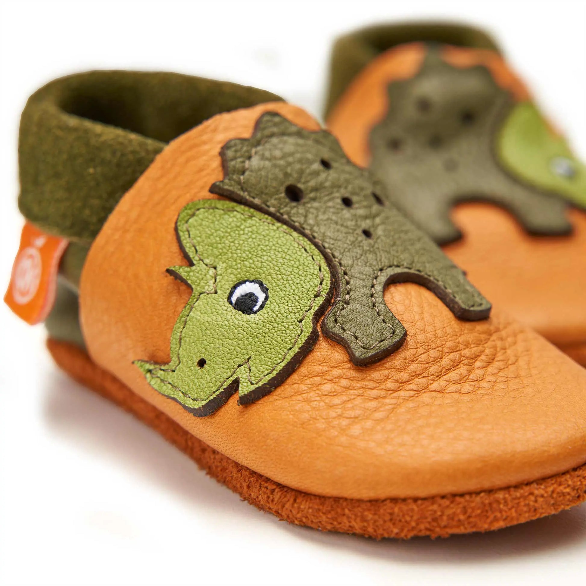 Kinder-Hausschuhe Trixie der Triceratops: 18/19 Orangenkinder®      NATURKINDCHEN
