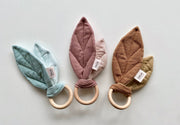 Baby-Sensorikspielzeug - Beißring aus Bio-Baumwolle - Rose: 4 Stck. Saga Copenhagen      NATURKINDCHEN
